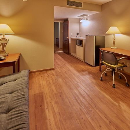 Sierra Suites By Hp Hotels 圣路易斯波托西 外观 照片