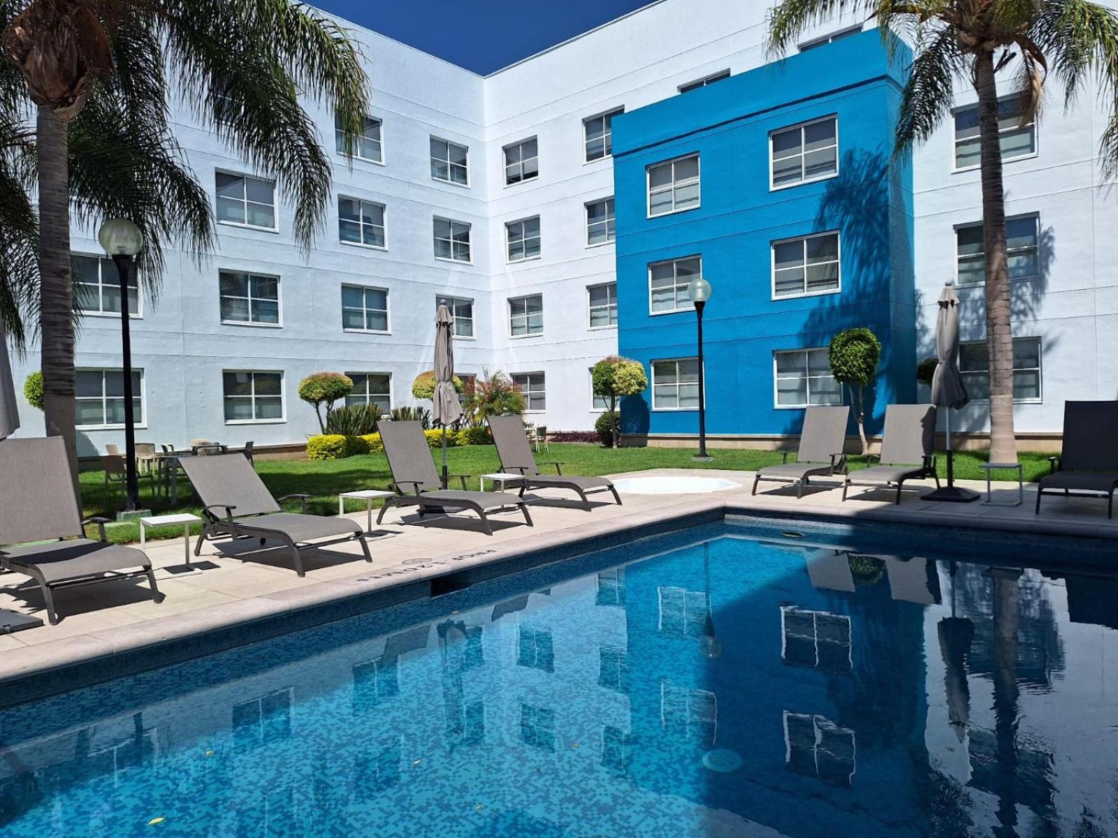 Sierra Suites By Hp Hotels 圣路易斯波托西 外观 照片