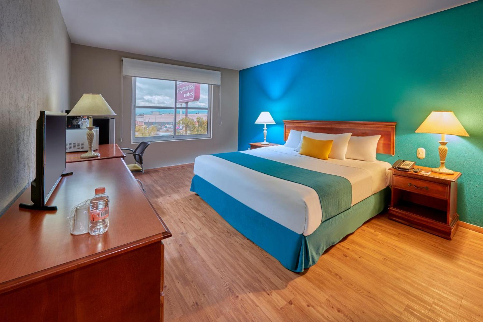 Sierra Suites By Hp Hotels 圣路易斯波托西 外观 照片